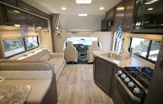2019 Thor Motor Coach Freedom Elite 28FE