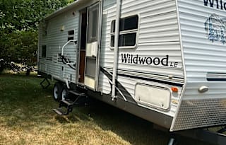 2005 Forest River RV Wildwood LE 29BHBS