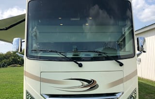 2018 Thor Motor Coach Hurricane 29M