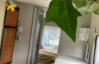 Sister Capitals Roomy Theme RV | Paris, Rome, DC-