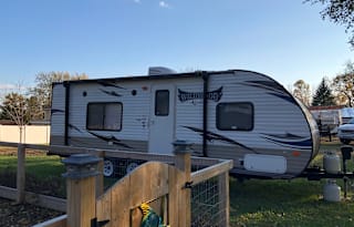 Northeast Indiana Camping! 2015 Forest River Wildwood X-Lite, sleeps 5 ~ 101 Lakes Steuben Co.
