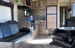 2017 Pacific Coachworks Powerlite XL 27FBXL