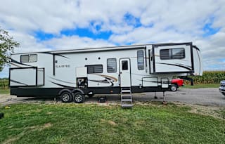 Schaefer's Condo on Wheels!