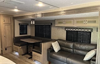 2021 Coachmen Freedom Express Ultra Lite