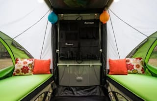 Lightweight GO – Adventure-Ready Pop-Up Camper!