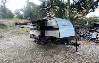 ***Brand New**Wolf Den Light Weight Travel Trailer
