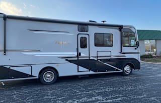2022 Coachmen RV Pursuit 31BH Motorhome