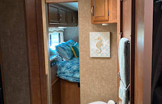 2014 Thor Motor Coach Chateau 31E Bunkhouse