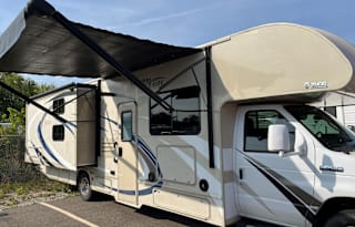 2018 Thor Freedom Elite: Sleeps 10 drive anywhere