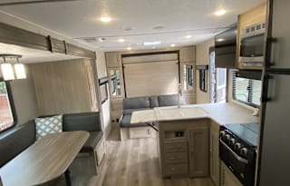 Luxury On Wheels: Fully Equipped for Adventure!
