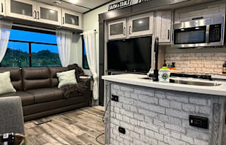 2022 Keystone RV Montana High Country 295RL
