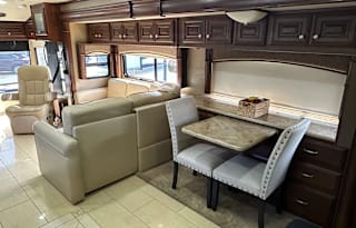 2014 Thor Motor Coach Tuscany 45LT