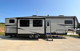 2020 Sprinter FW Bunkhouse Teenager & Pet Friendly