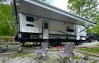 Happy Campers RV Rental/ Private WIFI