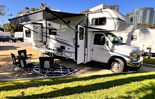 Load & Go! 2023 Forest River RV Sunseeker LE2550