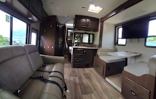 2020 Thor Motor Coach Four Winds Sprinter 24DS