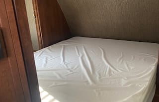 Keystone Passport 2810BH *Family & Pet Friendly*