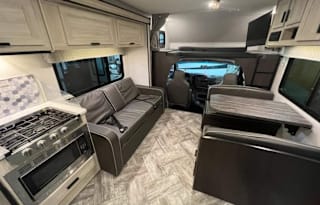 Meander 2022 Forest River LE 3251DSLE