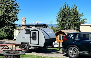 The Teardrop Adventurer – Compact Comfort Explorer