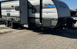 Family Friendly 2022 Cruise Lite trailer