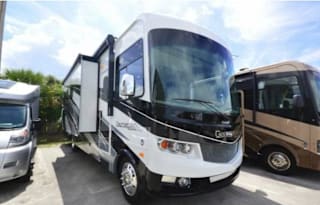 "BEAUTIFUL" 2018 Georgetown 38 ft Luxury RV