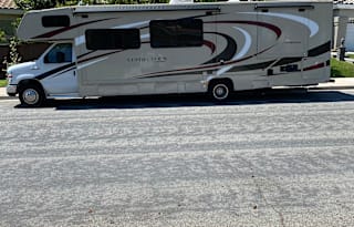 2020 Coachmen RV Leprechaun 319MB Ford 450