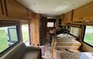 2017 Thor Motor Coach Freedom Elite 26HE