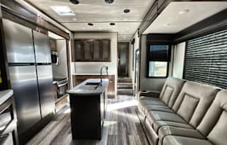 2022 Dutchmen RV Voltage vt3911
