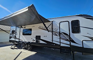 2023 Pet Friendly Shockwave Toy Hauler