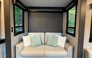2023 Luxury Redwood Fifth Wheel