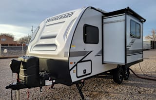2022 Winnebago Micro Minnie 2100BH Bunks