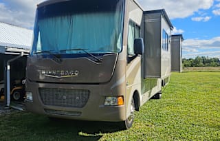 2014 Winnebago Vista 30T