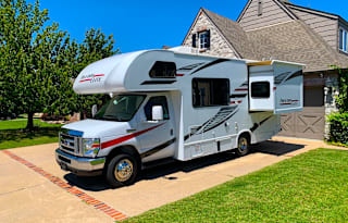 SUPER CLEAN 2021 THOR FREEDOM ELITE 22FE