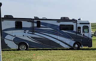 2021 Holiday Rambler Nautica 35QZ