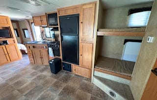 2013 Cruiser Shadow Cruiser S-260BHS