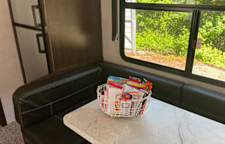 2021 Dutchmen Atlas "BUNK House" Fifth Wheel
