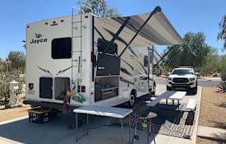 Family Owned-Dog Friendly 2018 Jayco Redhawk 25R