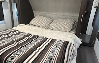 Queen Bee Camping