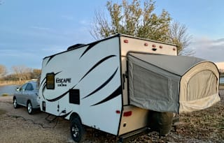 2017 KZ Escape Kid Approved Pet Friendly Lightweight Expandable RV Rental