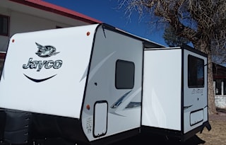 2017 Jayco Jay Feather 23BHM