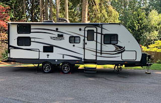 2018 Forest river Ranier ascent