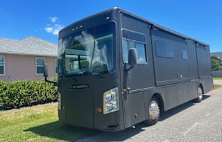 NEW CUSTOM RV, Easy to drive AC comfortable Bed - GREAT MARKETING TOOL