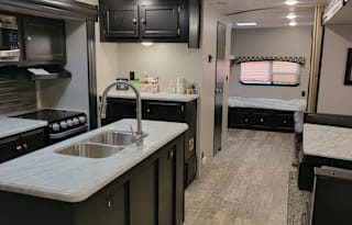 2019 Venture RV SportTrek 320VIK