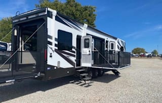 2023 Jayco Seismic