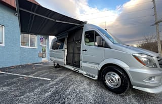 Airstream Interstate Lounge EXT