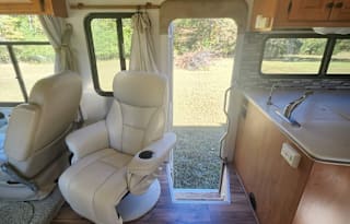 2007 Gulf Stream RV Crescendo 8356 - Big Blue