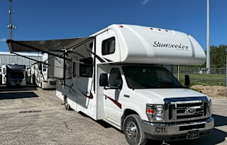 2016 Forest River RV Sunseeker 2700DS Ford