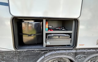 Abby’s Pet & Child Friendly Camper Rental