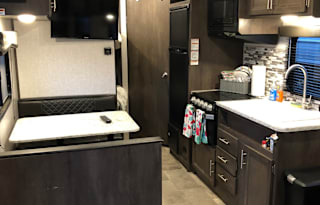 2020 Dutchmen RV Coleman Lantern LT Series 274BH