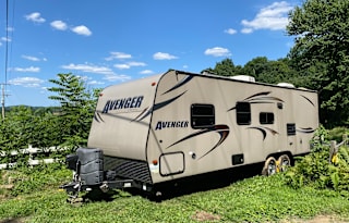 2013 Prime Time RV 26BH Avenger